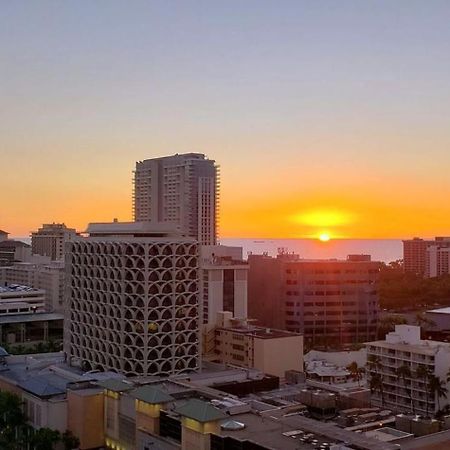 Waikiki Kuhio 1-Bedrm Apt, Ocean View, Free Parking & Wifi Хонолулу Екстериор снимка