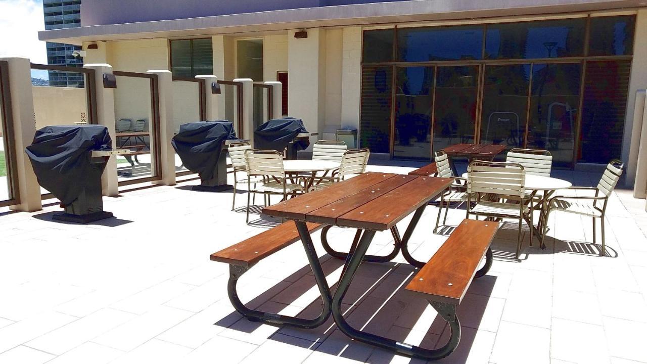 Waikiki Kuhio 1-Bedrm Apt, Ocean View, Free Parking & Wifi Хонолулу Екстериор снимка